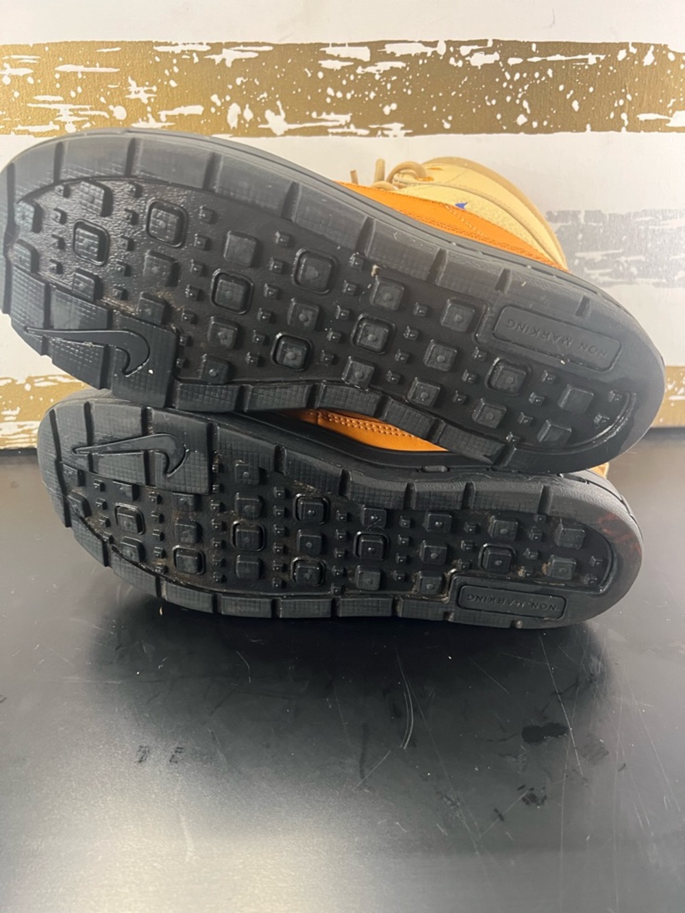 Nike ACG Boots - Picture 8 of 8